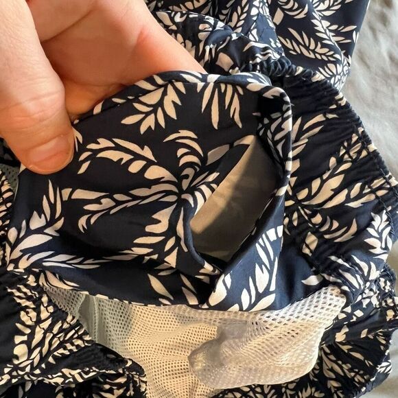 J.CREW Men's Blue Floral Swim Shorts Size M Elastic Waist Drawstring - Picture 7 of 9